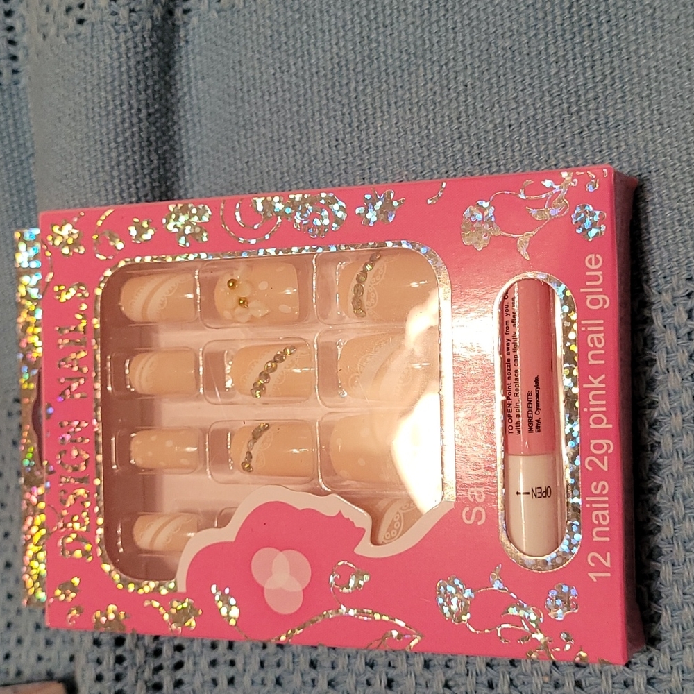 False nails